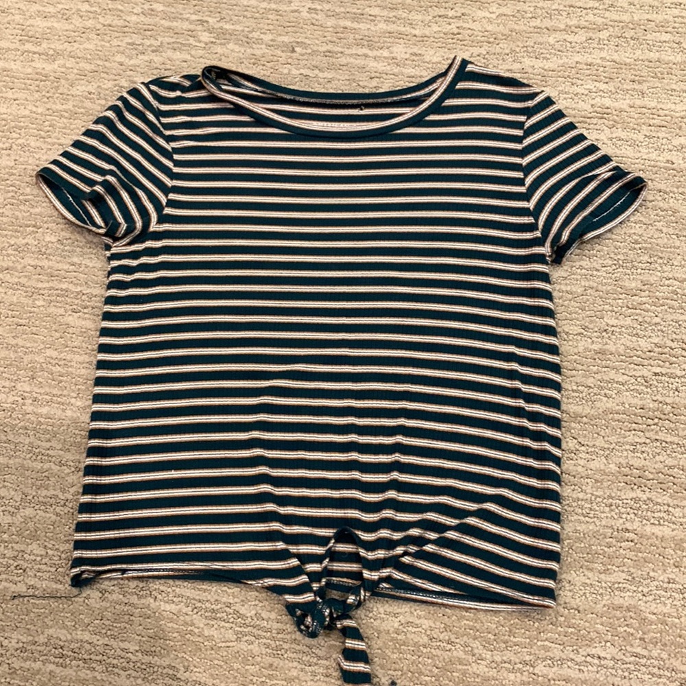 american eagle striped top!